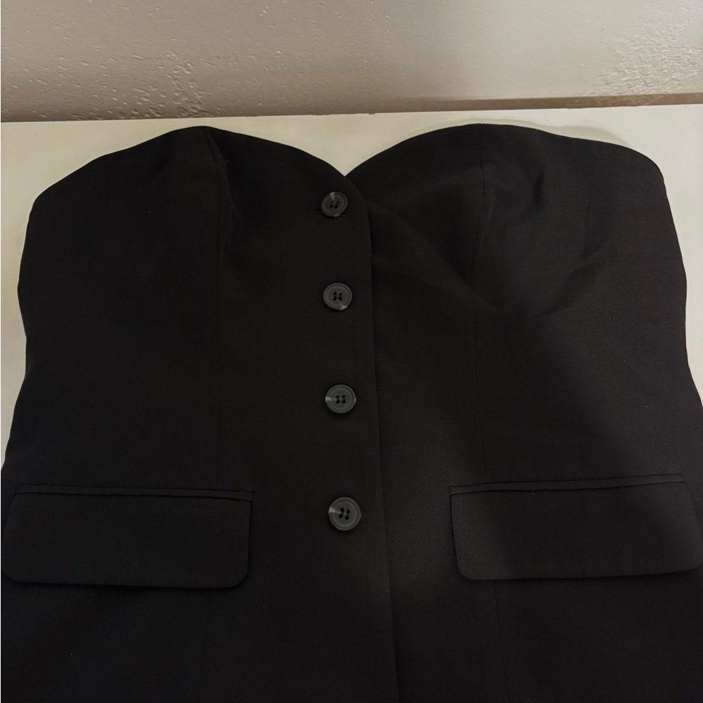 Elegant Black Strapless Top